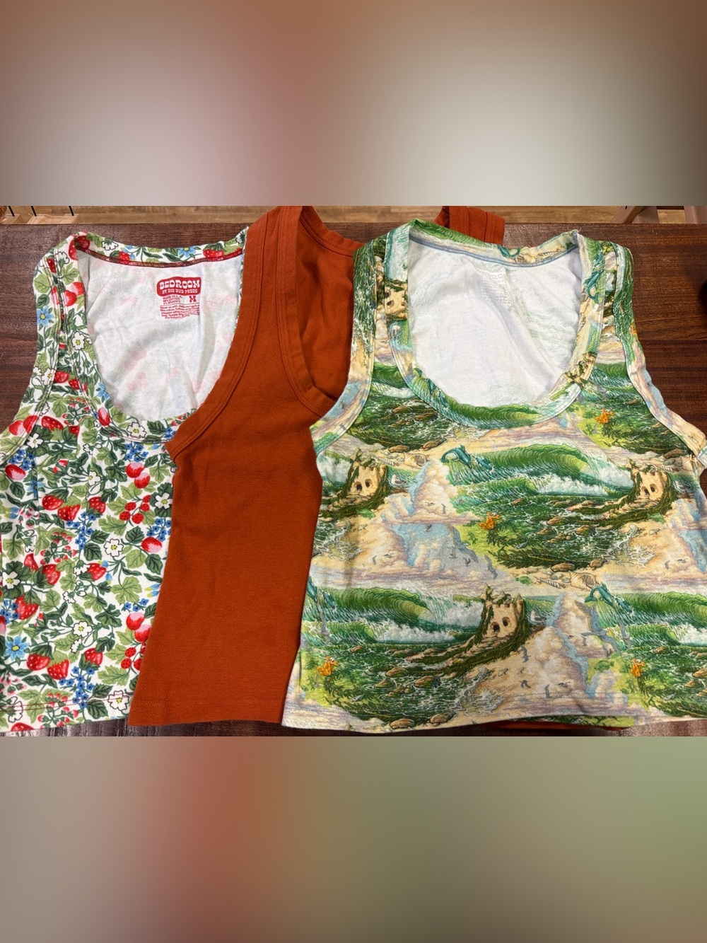 🍓 3 x Big Bud Press cropped tank bundle